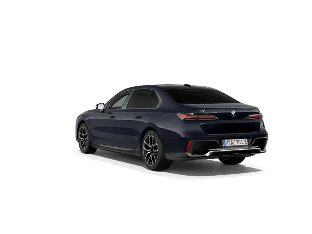 BMW i7 - Thumbnail 5
