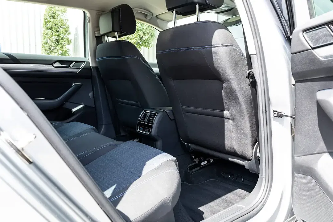Volkswagen Passat Variant - Thumbnail 26