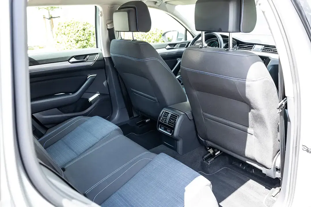 Volkswagen Passat Variant - Thumbnail 27