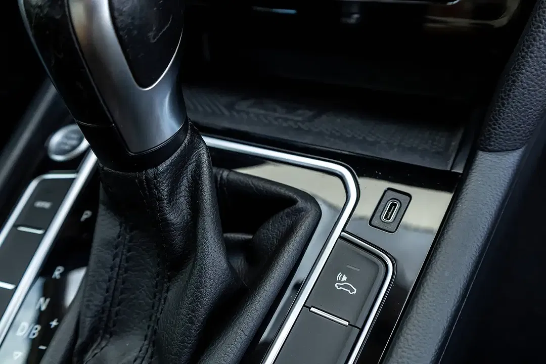 Volkswagen Passat Variant - Thumbnail 37