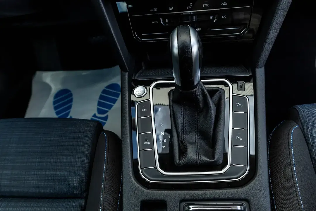 Volkswagen Passat Variant - Thumbnail 40