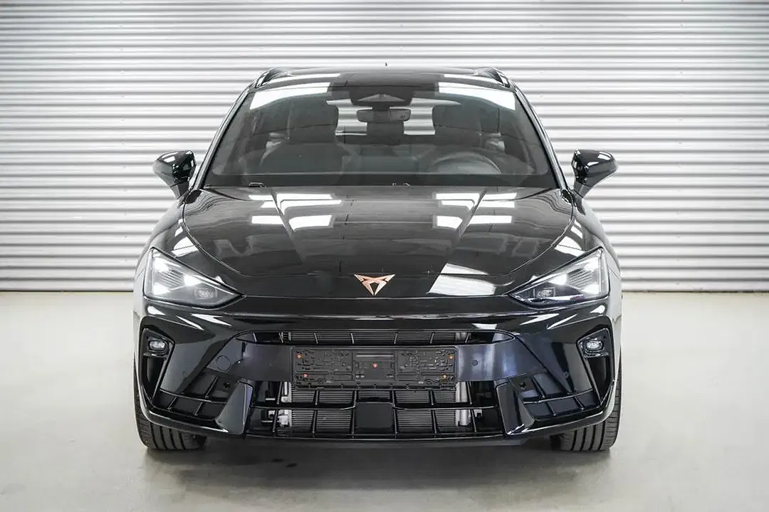 CUPRA Leon - Thumbnail 2