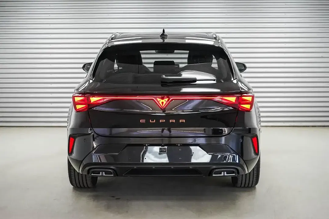 CUPRA Leon - Thumbnail 4