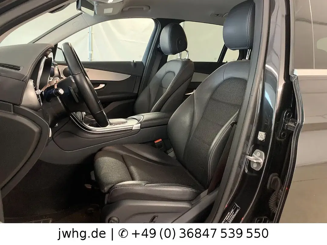 Mercedes-Benz GLC 300 - Thumbnail 5