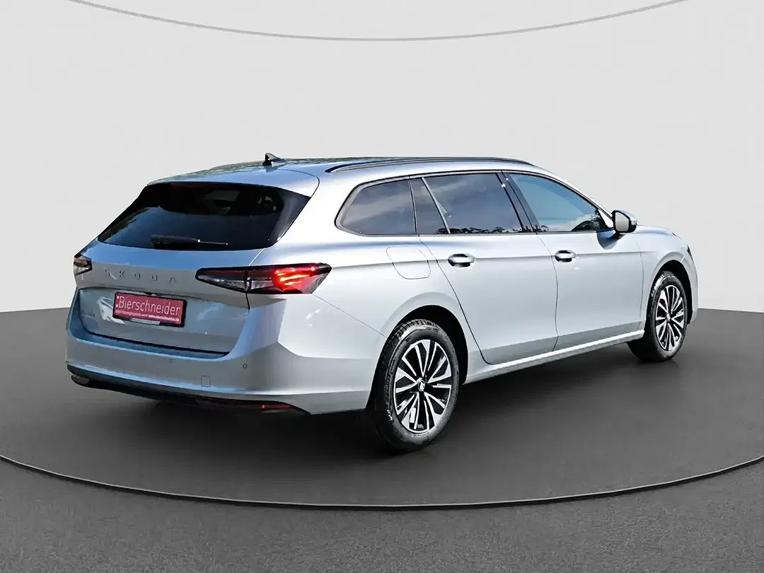 Skoda Superb - Thumbnail 10