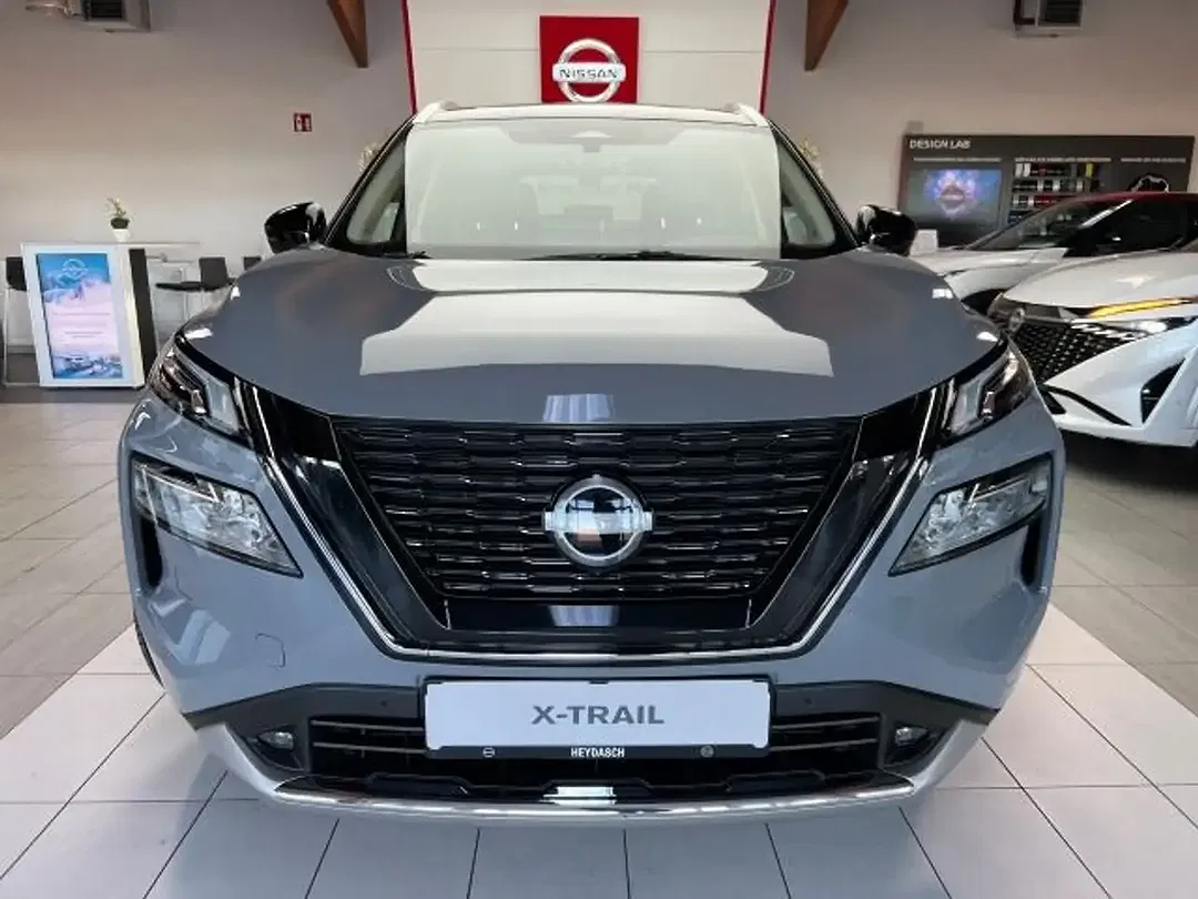 Nissan X-Trail - Thumbnail 3