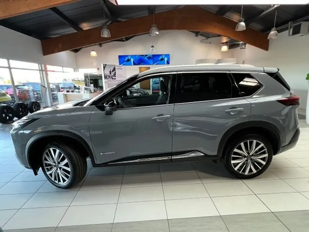 Nissan X-Trail - Thumbnail 4