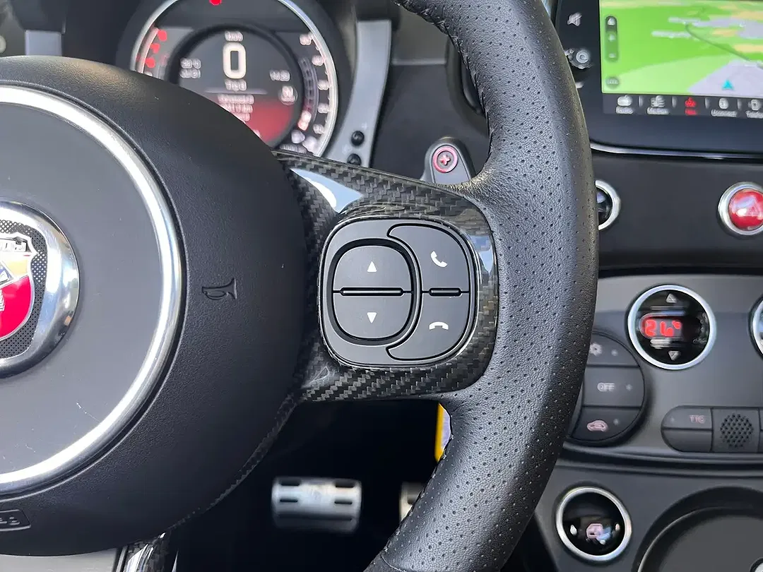 Abarth 695C - Thumbnail 13