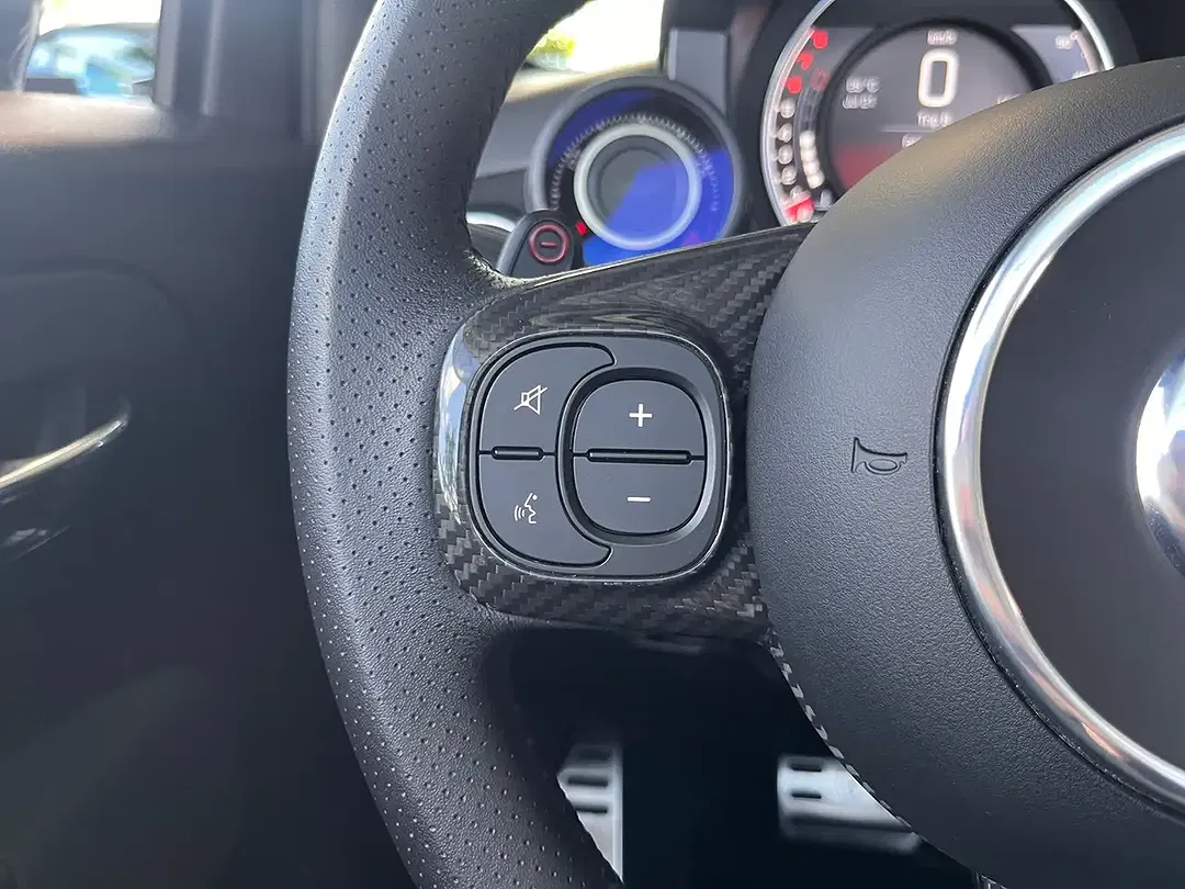 Abarth 695C - Thumbnail 14