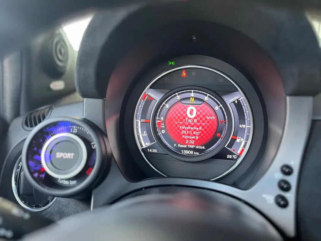 Abarth 695C - Thumbnail 15