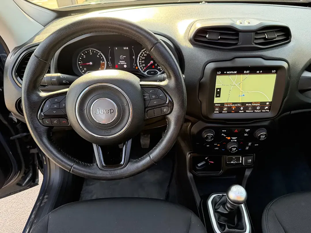 Jeep Renegade - Thumbnail 10
