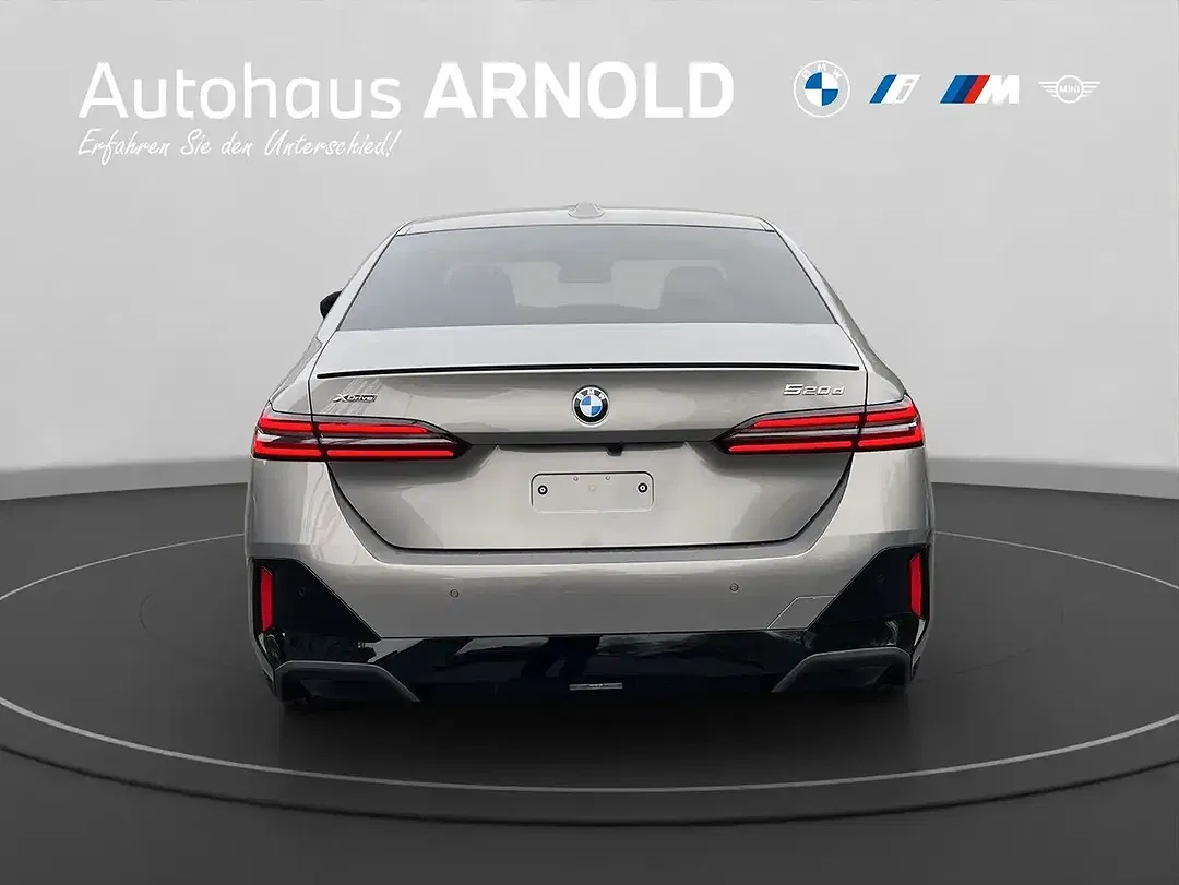 BMW 520 - Thumbnail 4