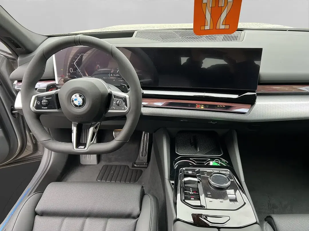 BMW 520 - Thumbnail 8
