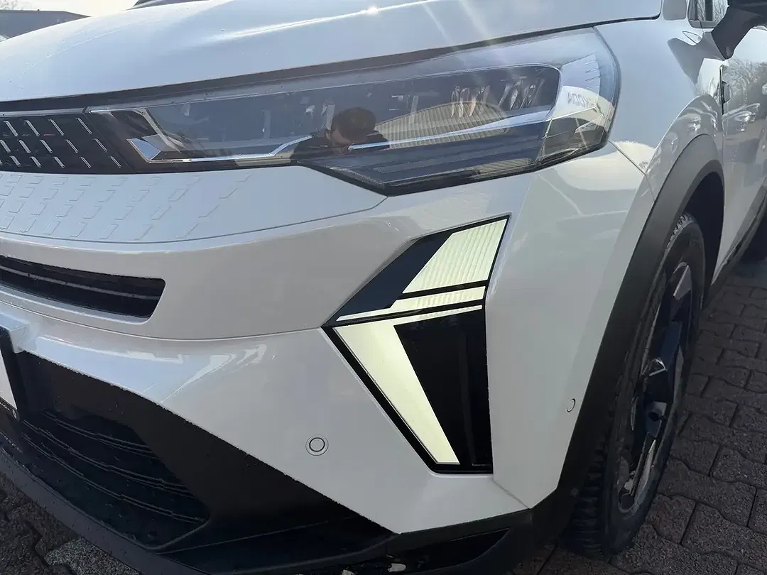 Renault Captur - Thumbnail 3