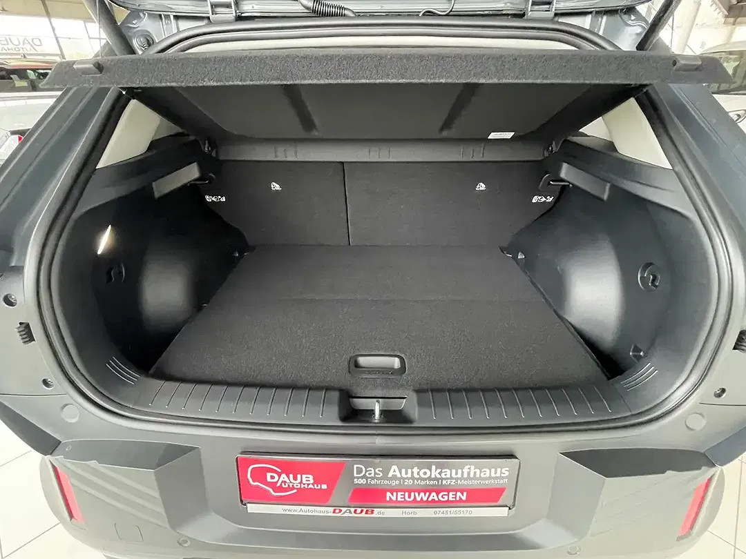 Kia EV4 - Thumbnail 8