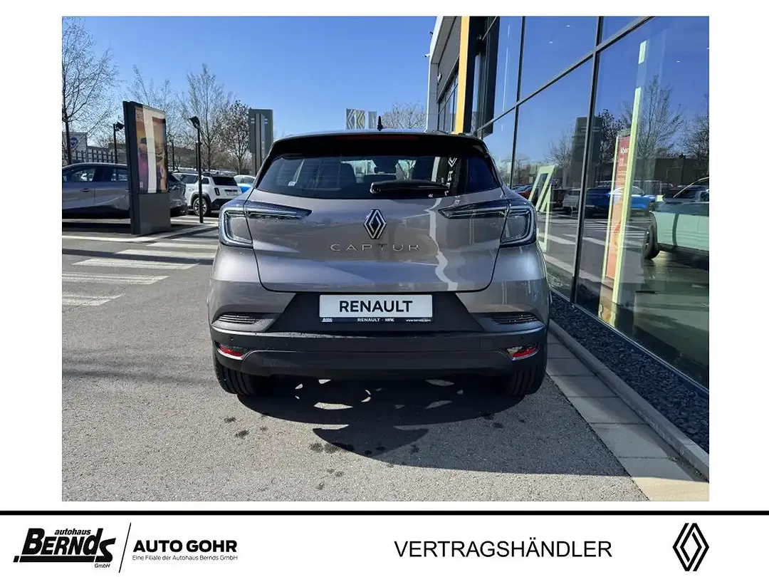Renault Captur - Thumbnail 8