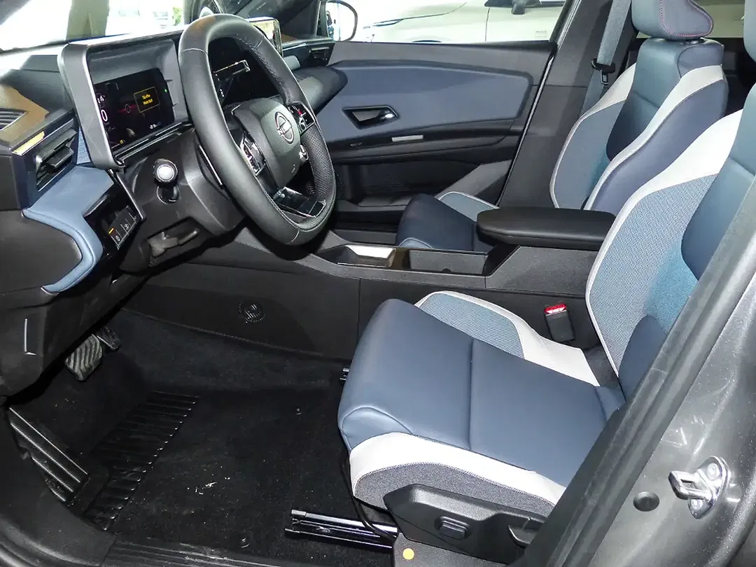 Nissan Micra - Thumbnail 11