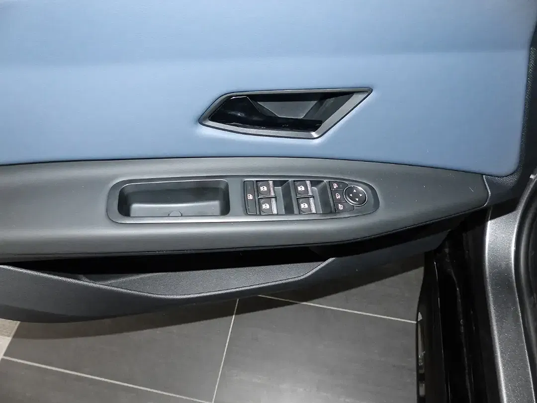 Nissan Micra - Thumbnail 12