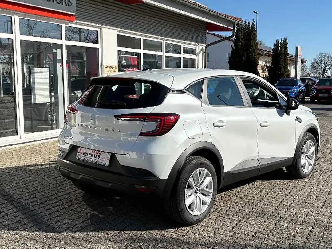 Mitsubishi ASX - Thumbnail 4