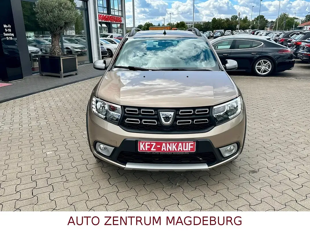 Dacia Logan - Thumbnail 3