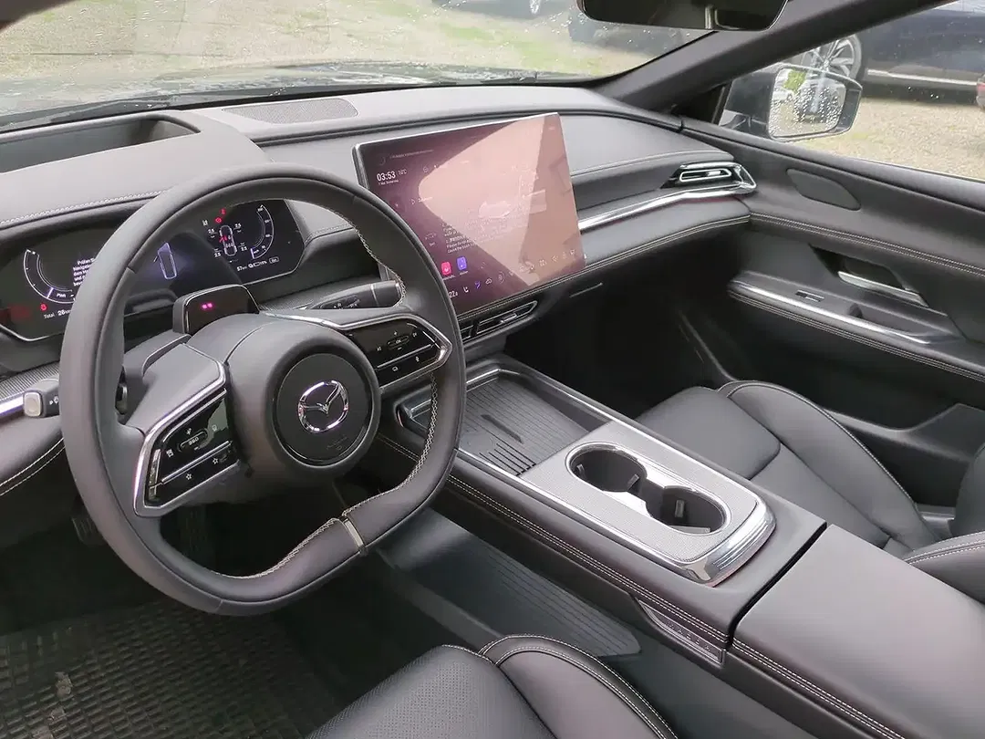Mazda 6e - Thumbnail 12