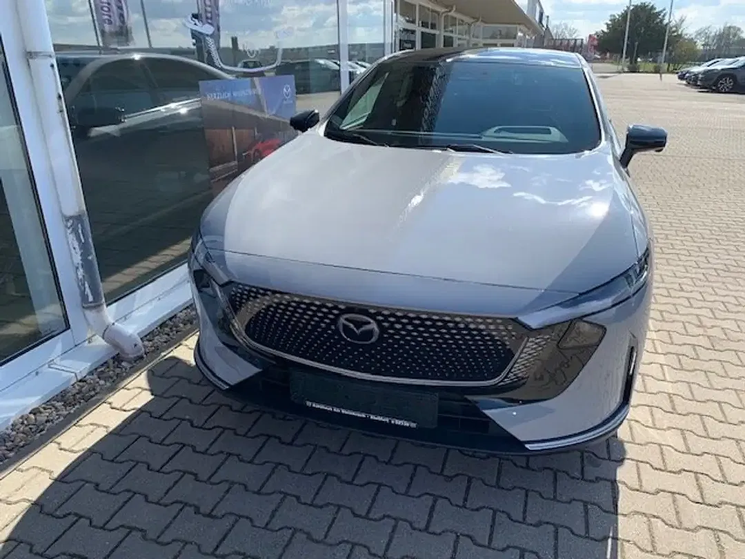Mazda 6e - Thumbnail 9