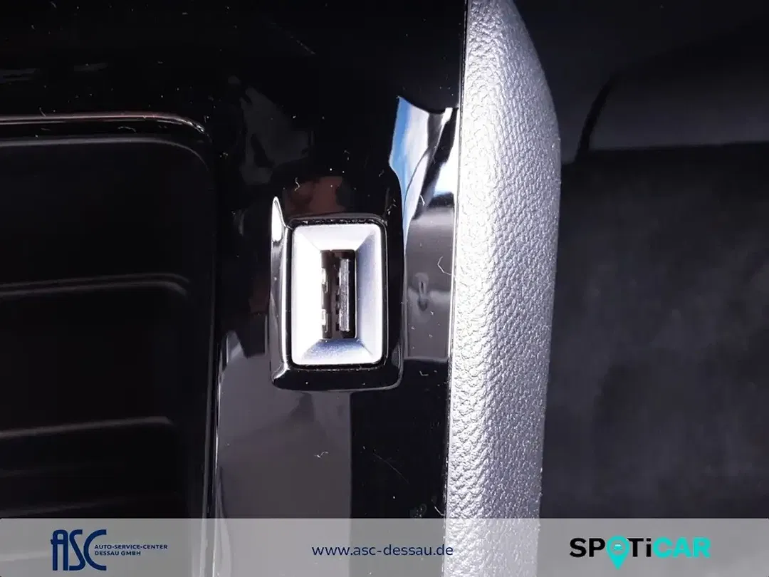 Peugeot 2008 - Thumbnail 15