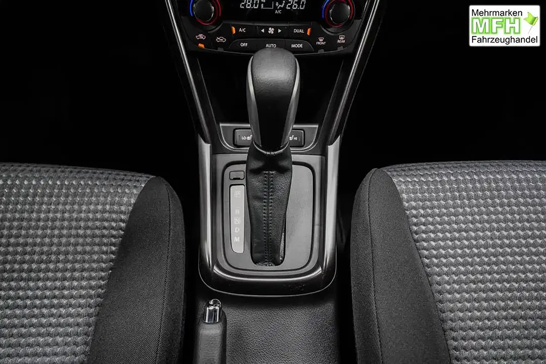 Suzuki S-Cross - Thumbnail 12