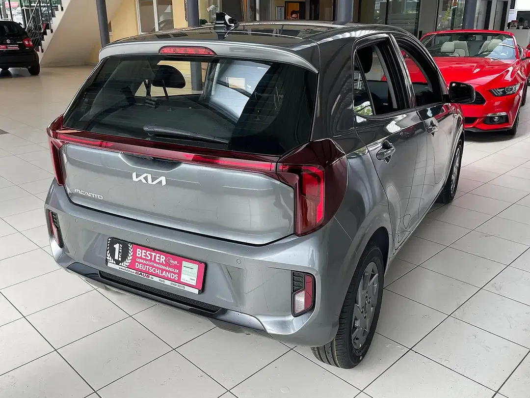 Kia Picanto - Thumbnail 5