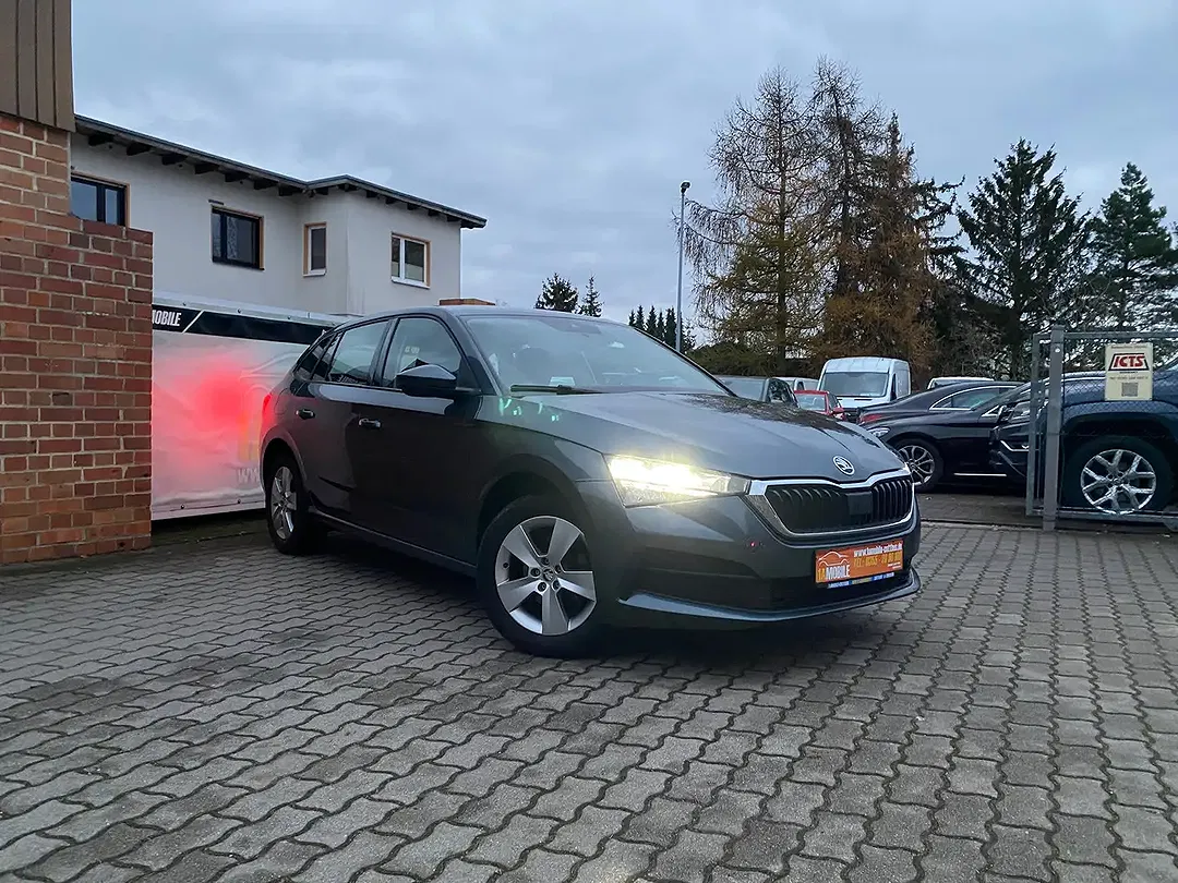 Skoda Scala - Thumbnail 2