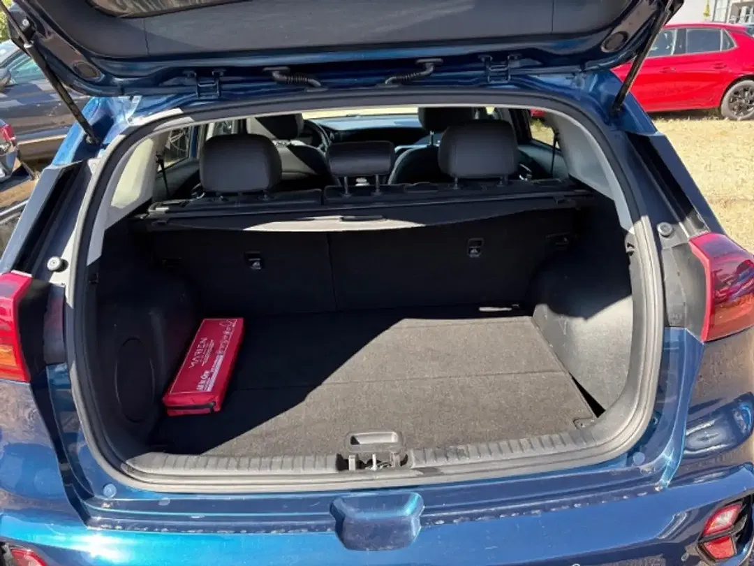 Kia Niro - Thumbnail 12
