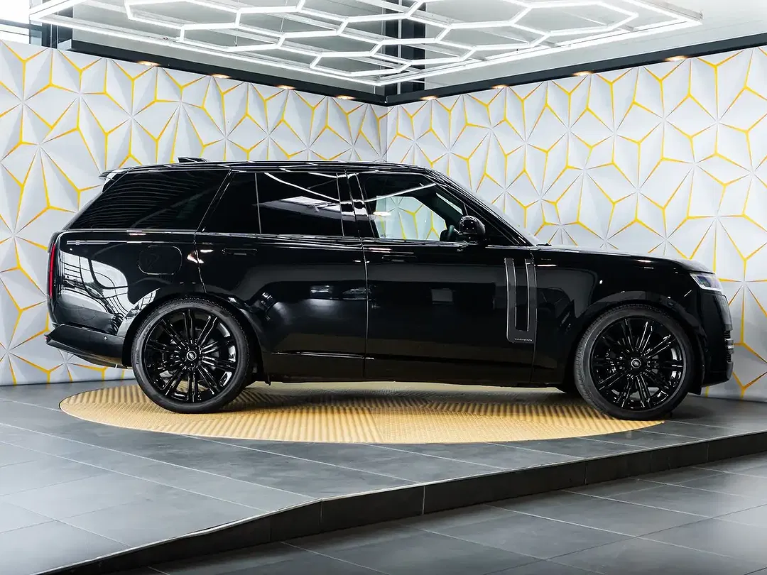 Land Rover Range Rover - Thumbnail 4