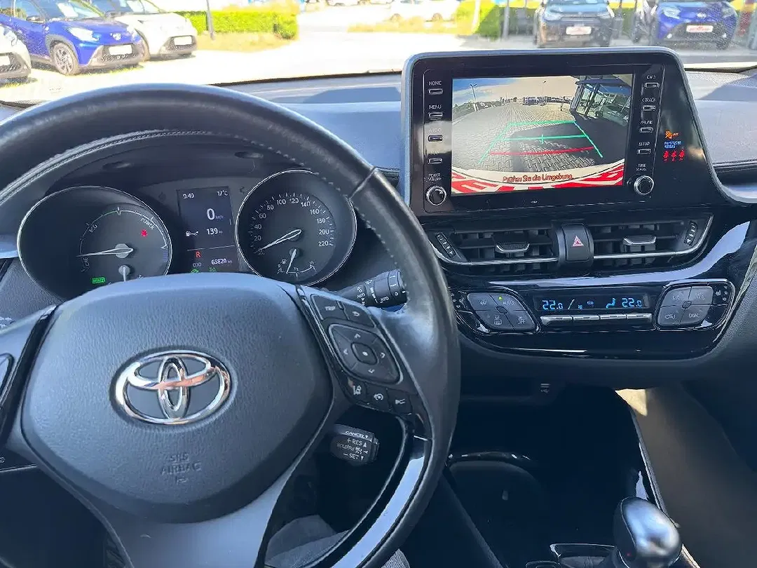 Toyota C-HR - Thumbnail 11