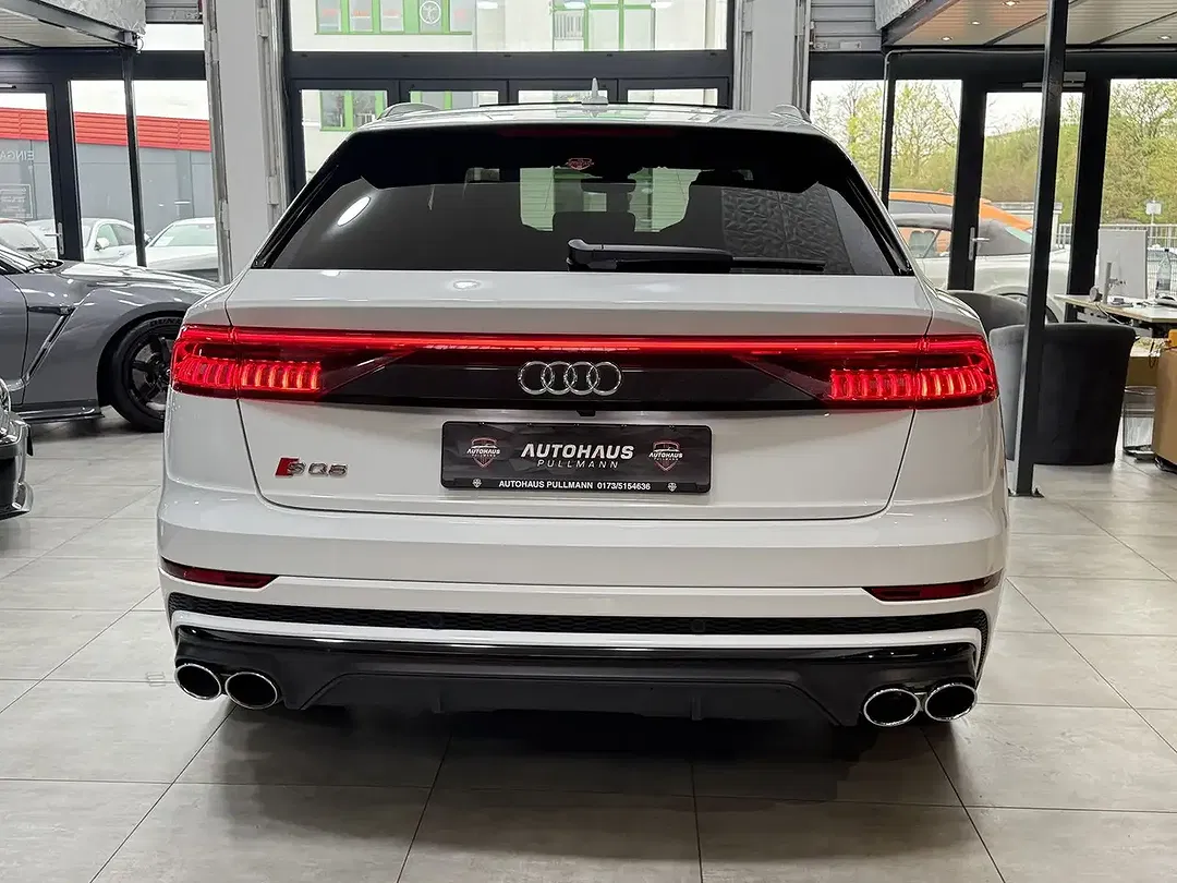 Audi SQ8 - Thumbnail 3