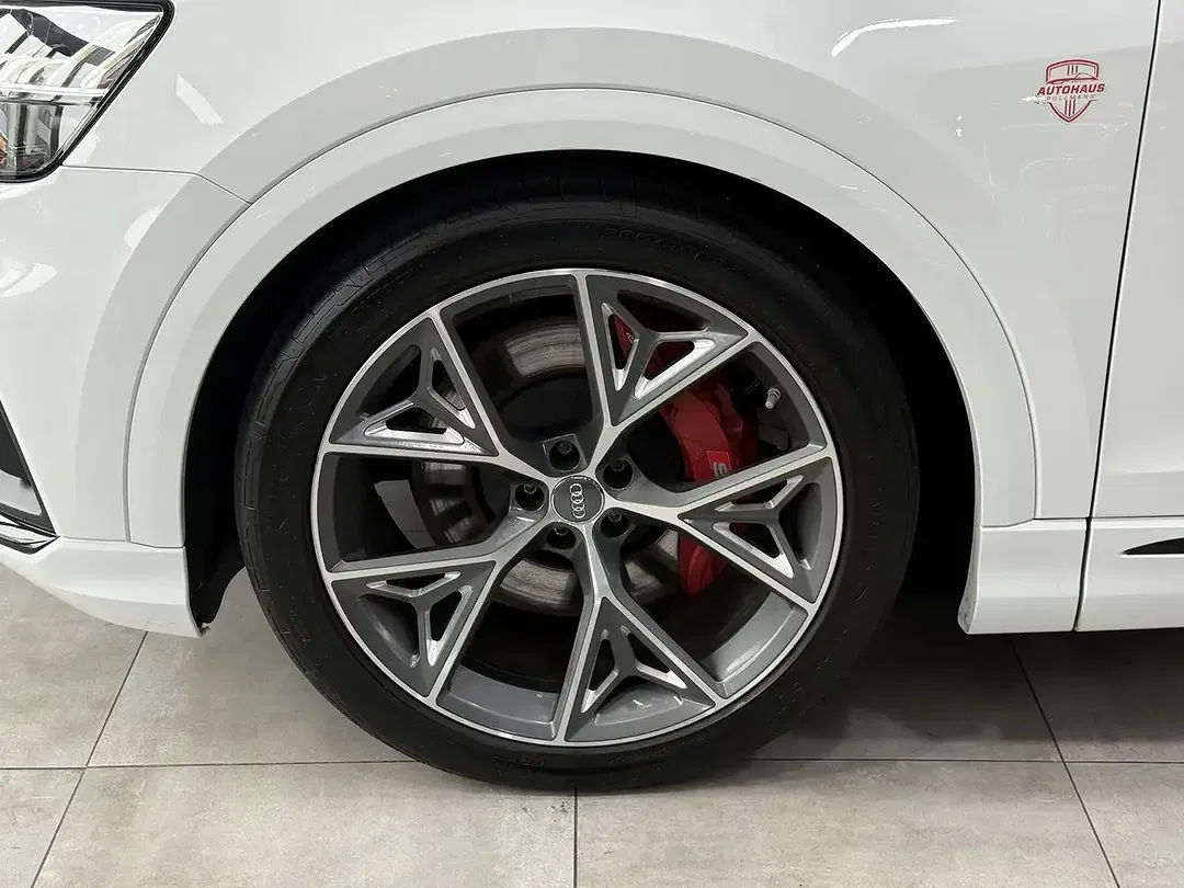 Audi SQ8 - Thumbnail 5