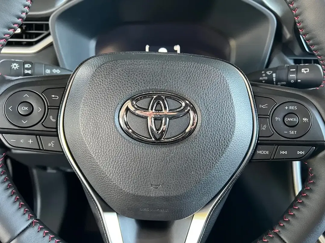 Toyota RAV 4 - Thumbnail 13