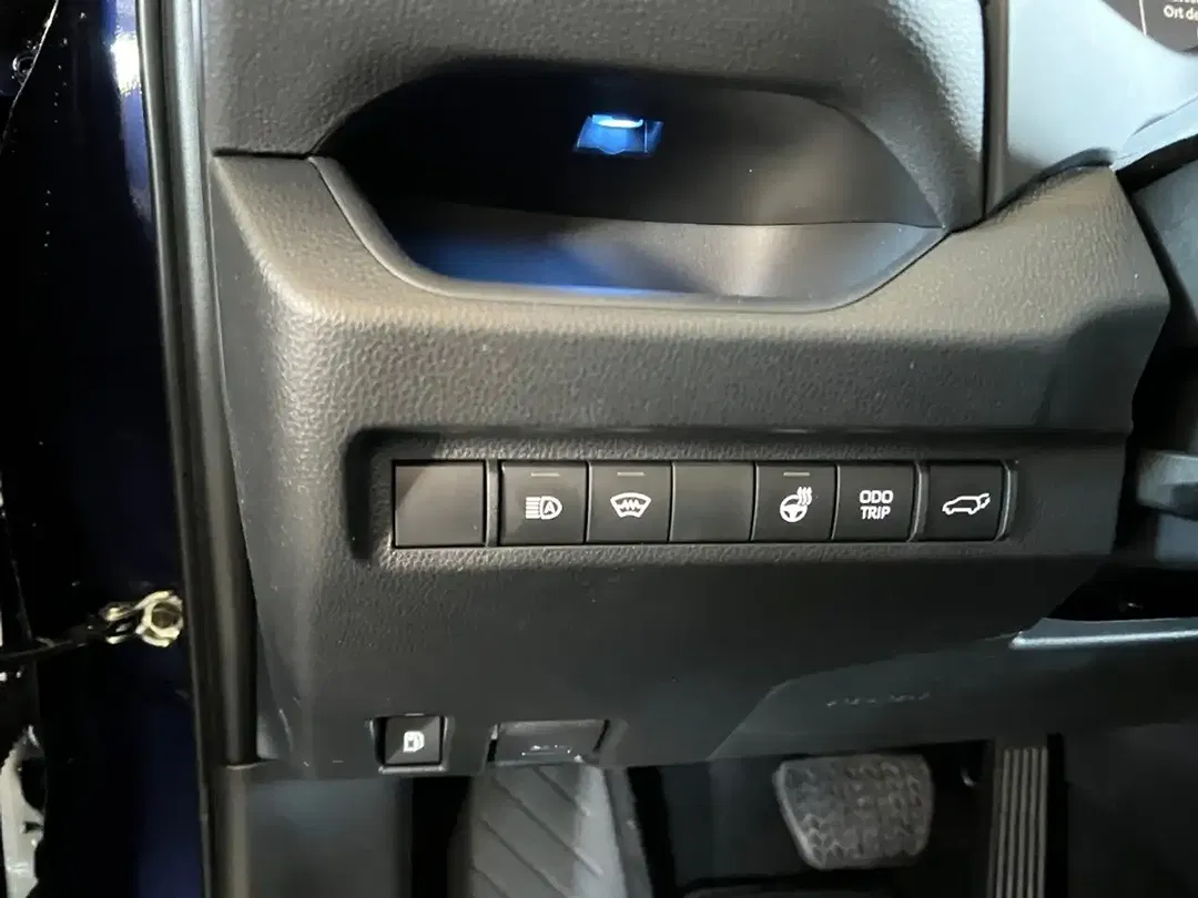 Toyota RAV 4 - Thumbnail 3