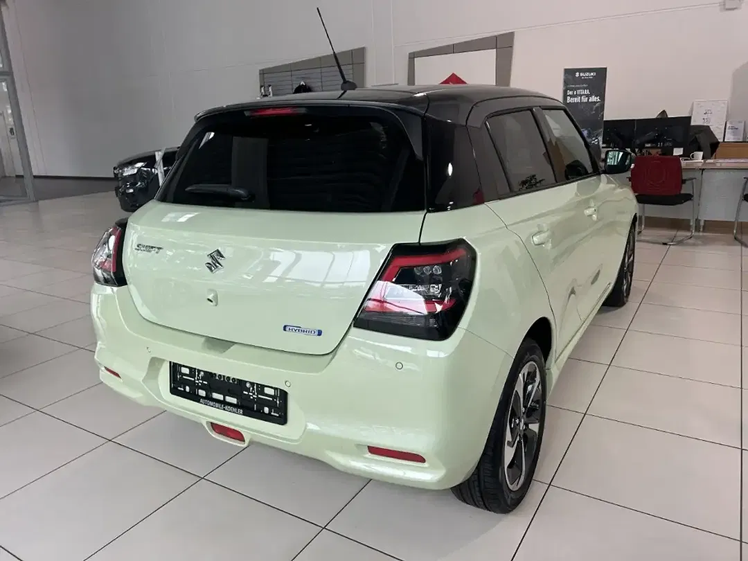 Suzuki Swift - Thumbnail 8