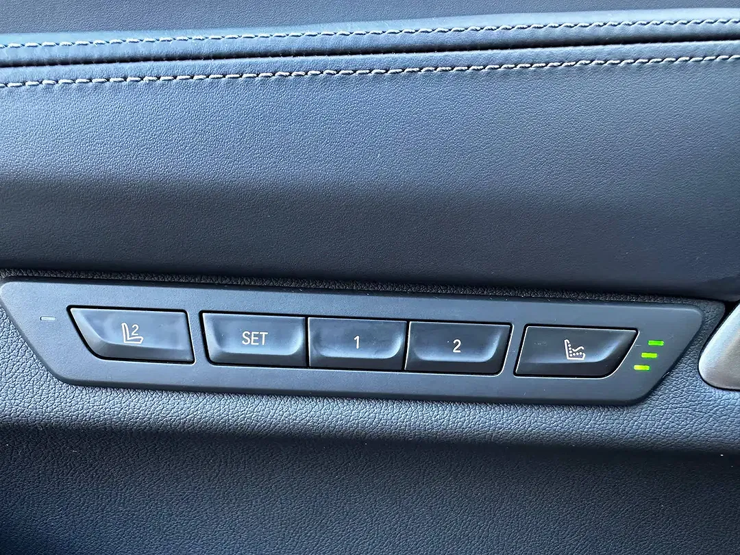 BMW 745 - Thumbnail 29