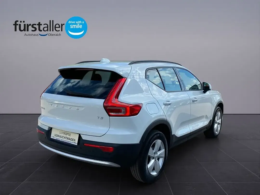 Volvo XC40 - Thumbnail 4
