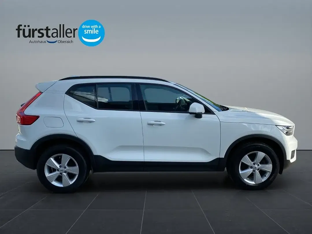 Volvo XC40 - Thumbnail 8
