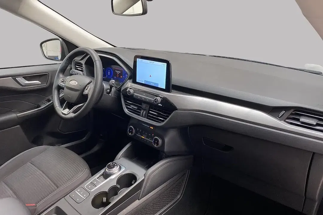 Ford Kuga - Thumbnail 2