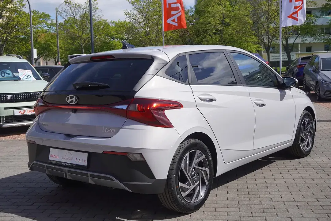 Hyundai i20 - Thumbnail 5
