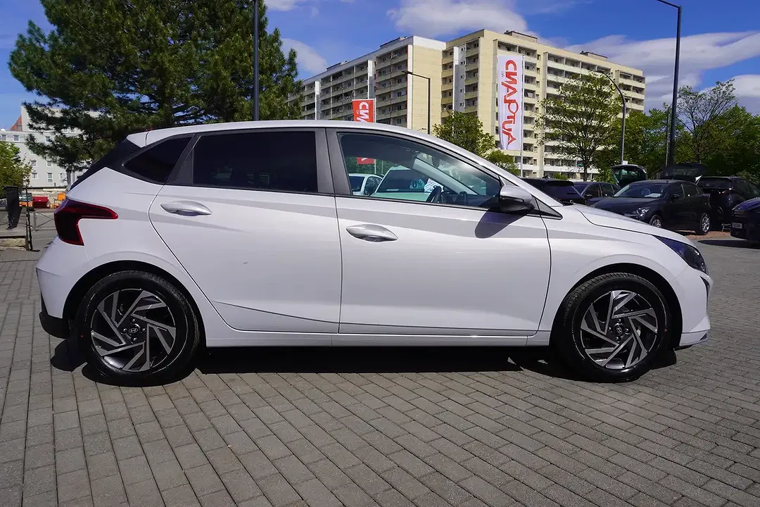 Hyundai i20 - Thumbnail 6