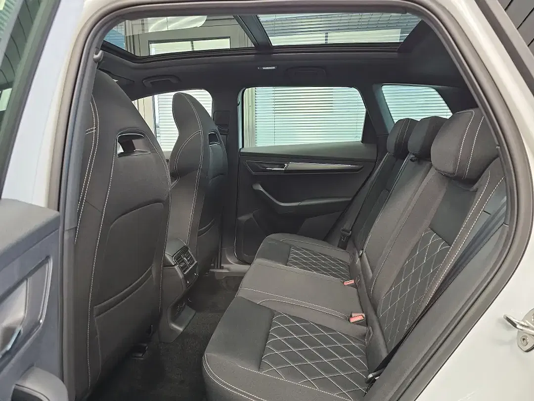 Skoda Karoq - Thumbnail 10