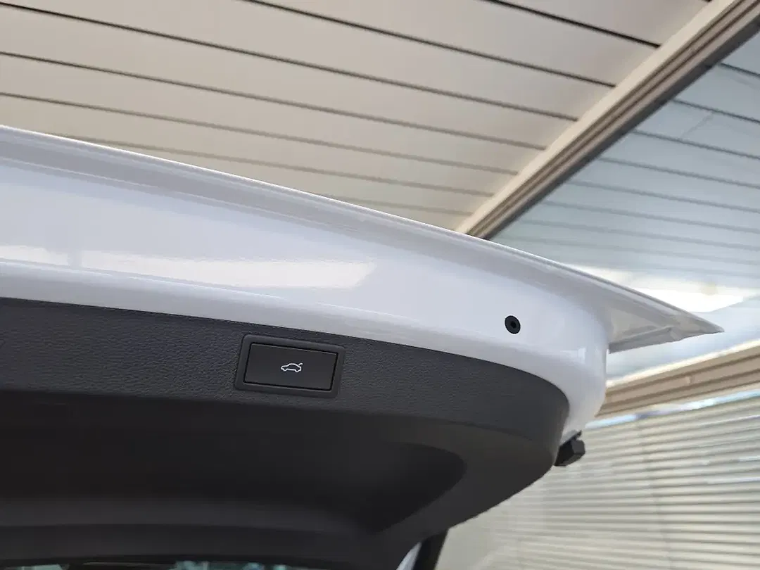 Skoda Karoq - Thumbnail 7