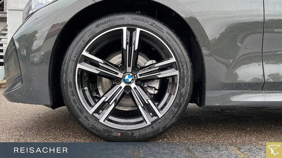 BMW 320 - Thumbnail 3