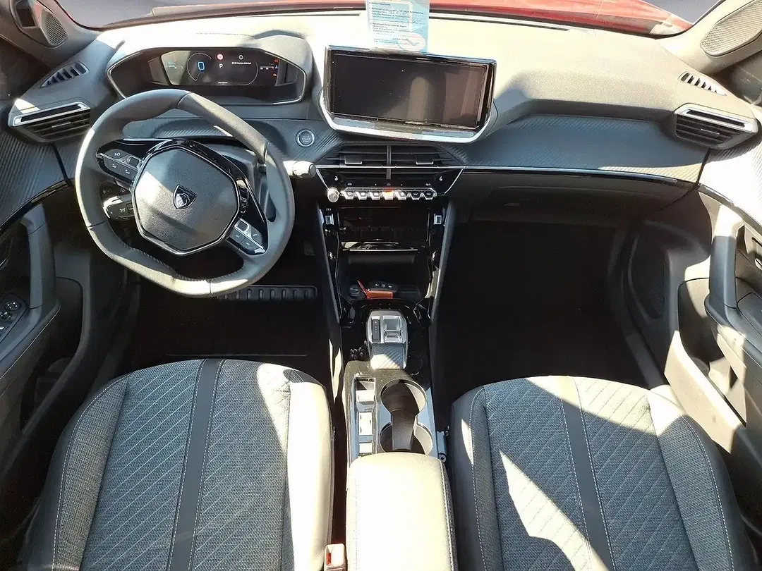 Peugeot 2008 - Thumbnail 9