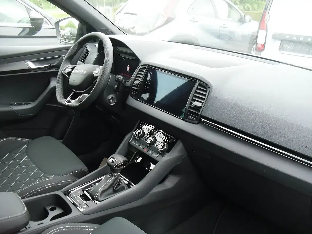 Skoda Karoq - Thumbnail 6