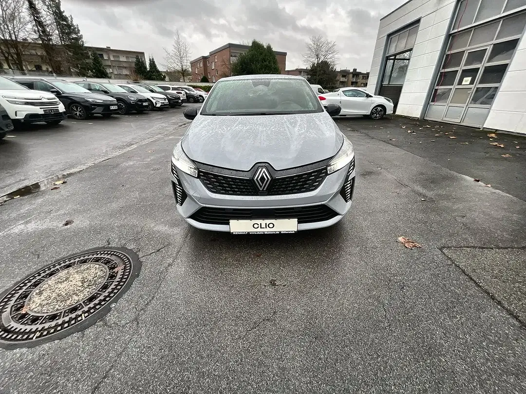 Renault Clio - Thumbnail 9